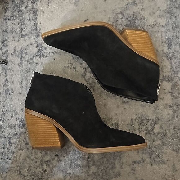 Black Vince Camuto Ginsel Suede Ankle Booties - 9.5 - Picture 2 of 6